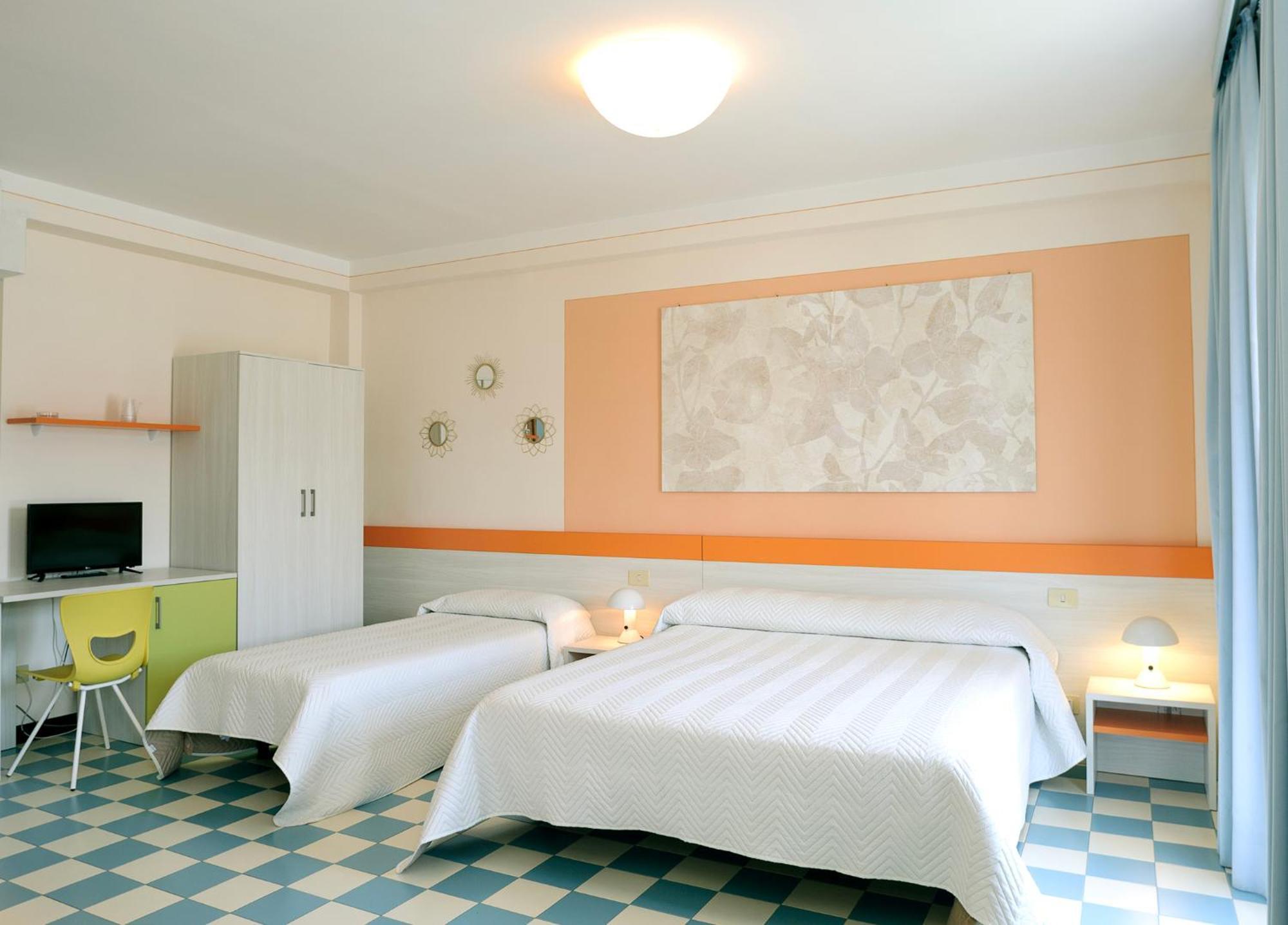 Hotel The Marquee Castelnuovo di Garfagnana Exterior foto