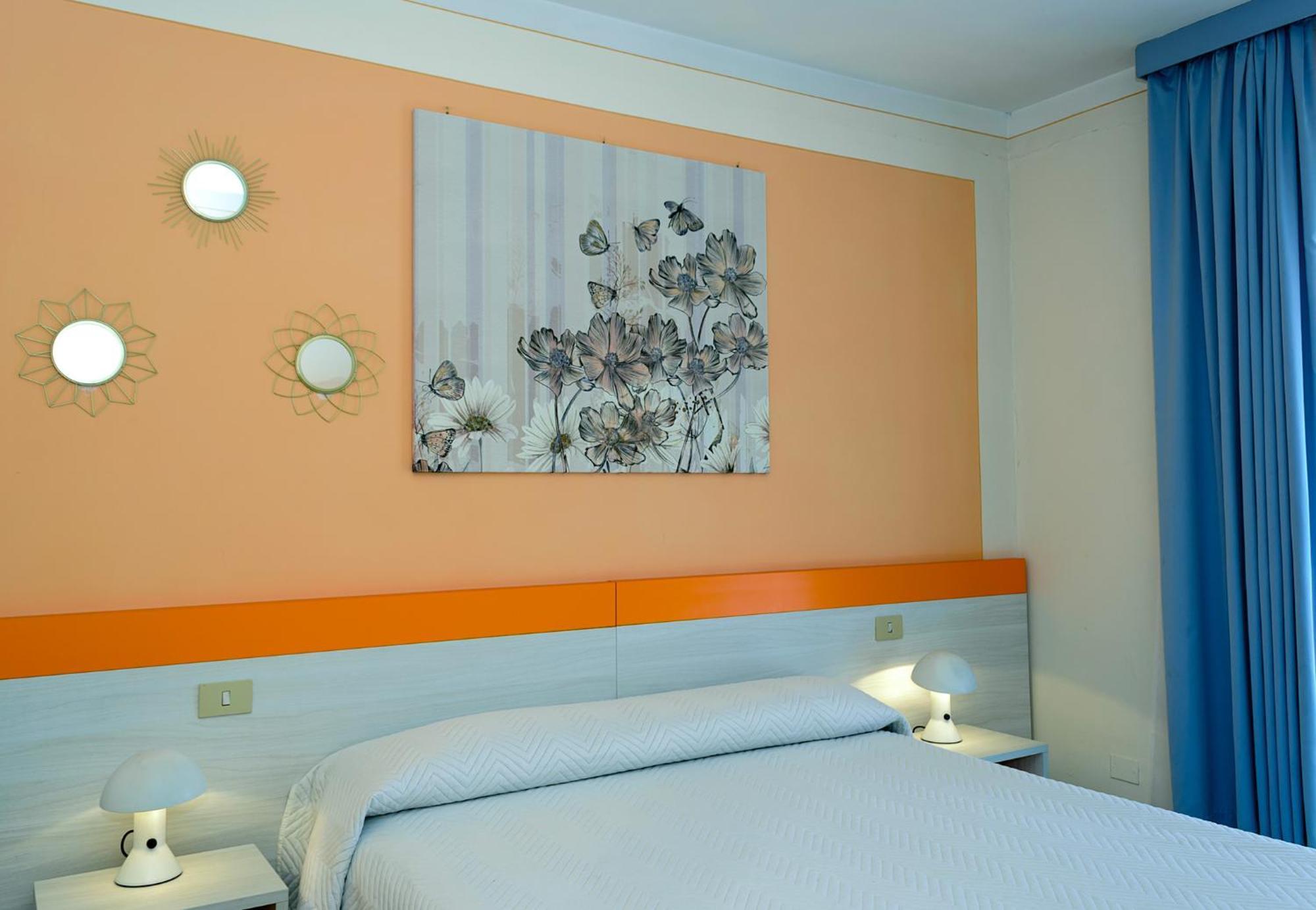 Hotel The Marquee Castelnuovo di Garfagnana Exterior foto
